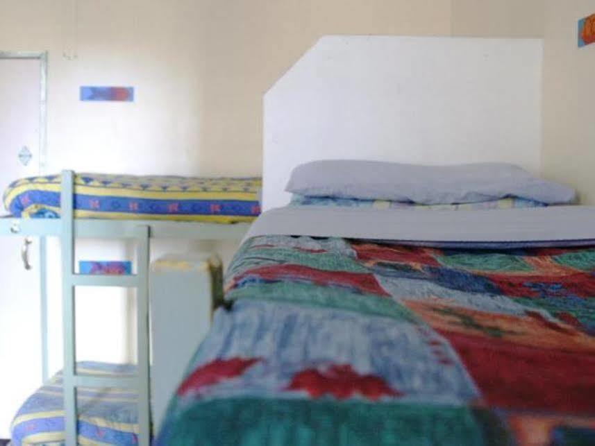 High Street - Over 18s Only, Backpackers Atmosphere (adults Only) Edinburgh
